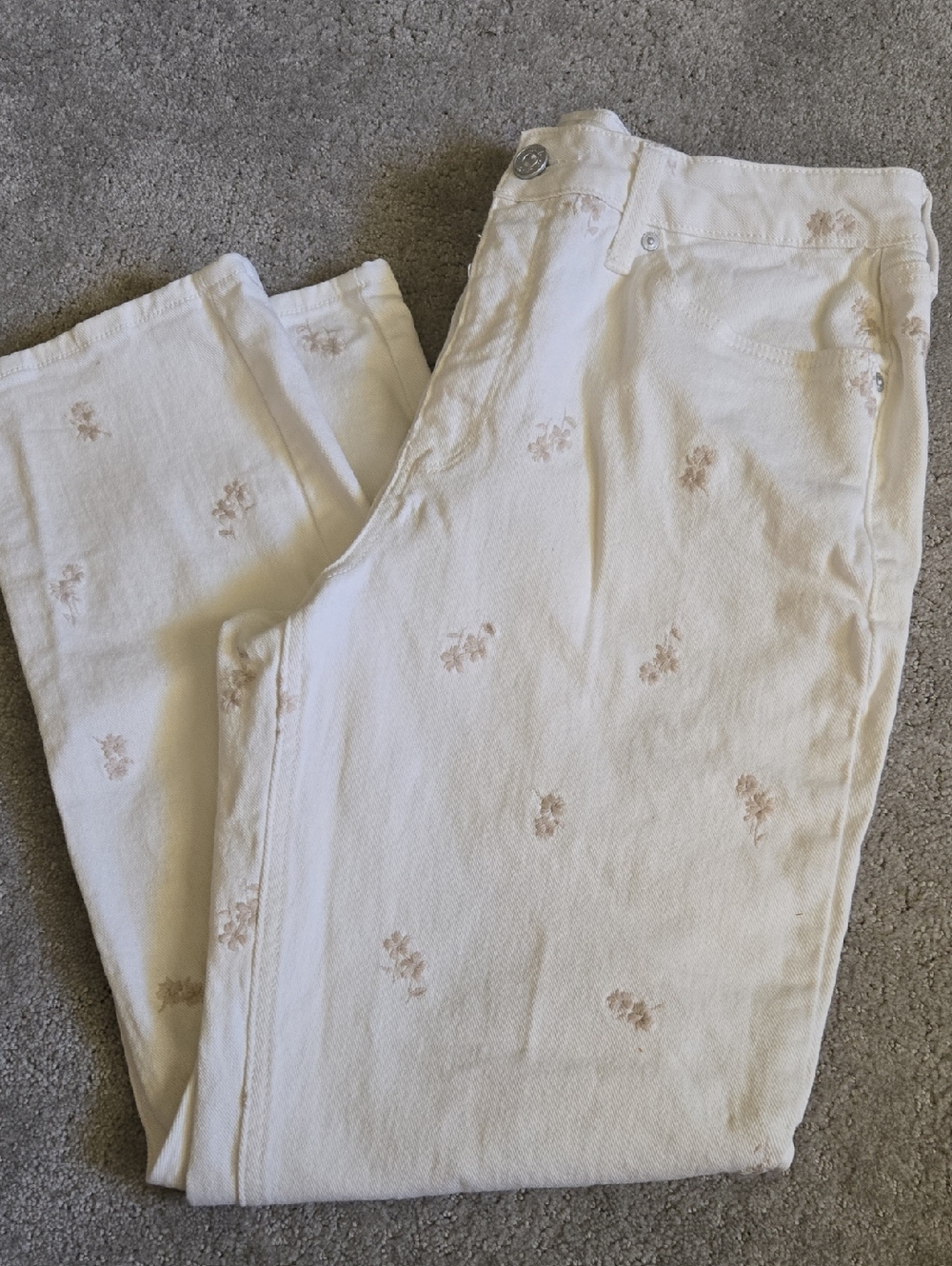 Seven7 Cream White Straight-Leg Pants with Beige Floral Embroidery
